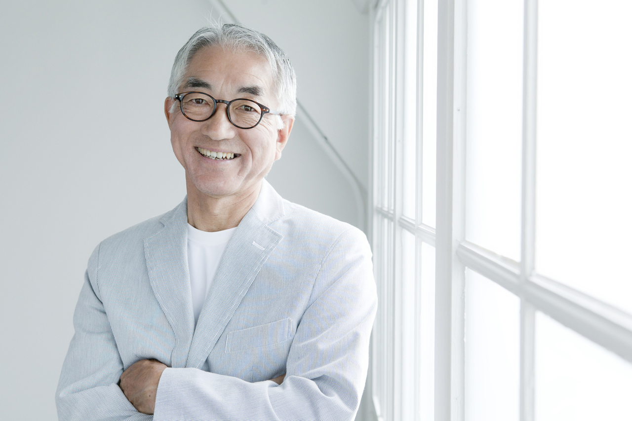 笑顔の男性